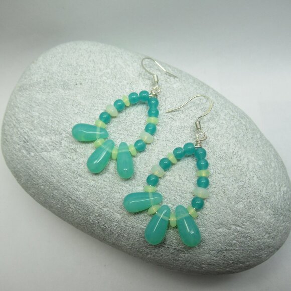 Uranium glass triple teardrop earrings - Picture 6 of 13